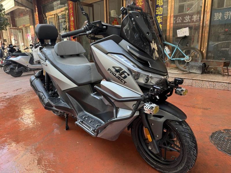 无极 SR250GT