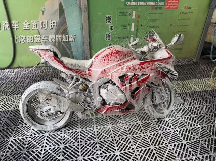 QJMOTOR 赛600