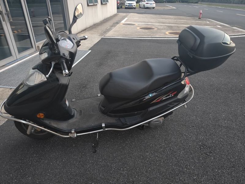 豪爵 VF125
