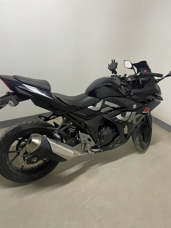 豪爵铃木 GSX250R