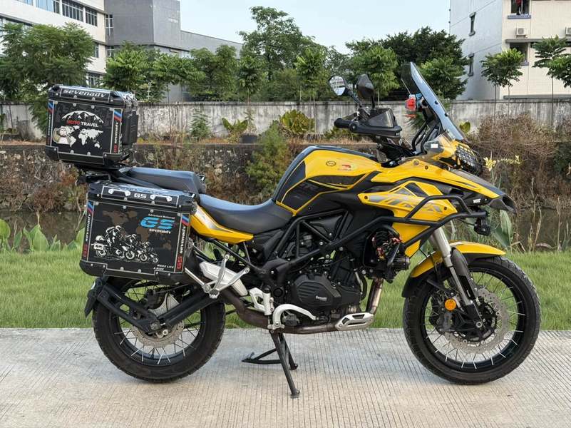 贝纳利 金鹏 TRK502