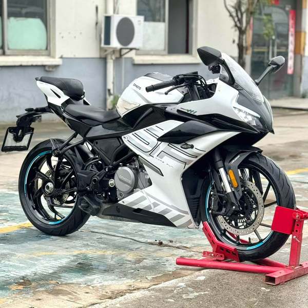 春风 250SR