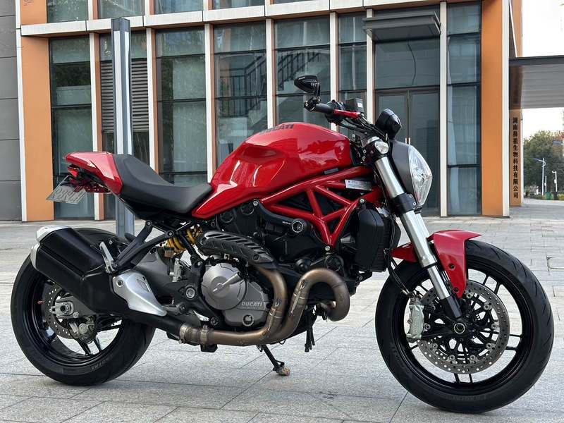 杜卡迪 Monster 821
