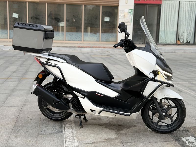 新大洲本田 NS150GX
