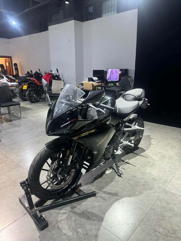 凯越 250RR 刺鸟