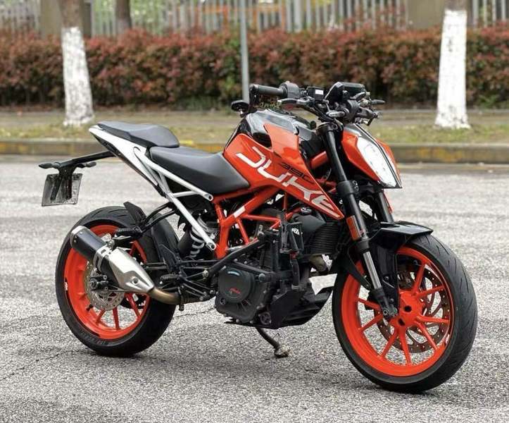KTMR2R 390 Duke