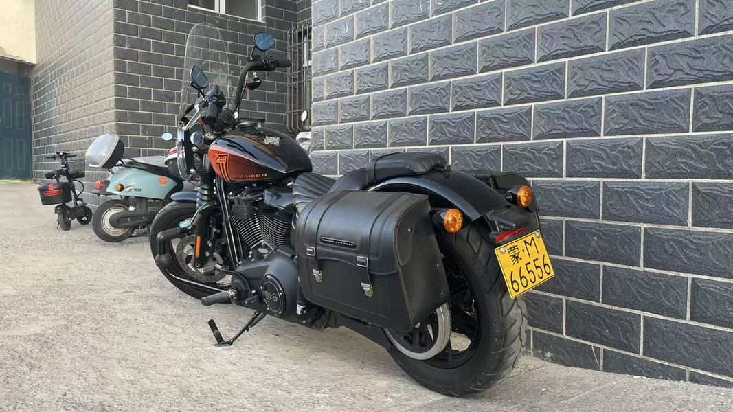 哈雷戴维森 街霸 Street Bob