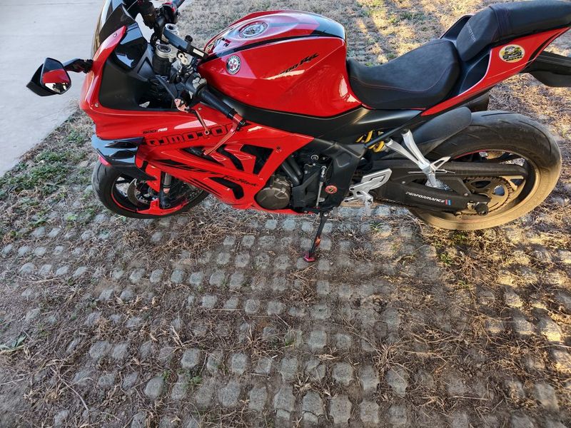 QJMOTOR 赛600