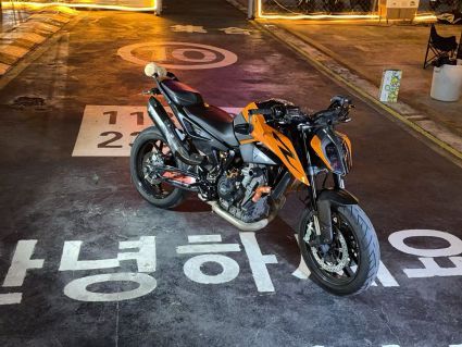 KTMR2R 790 Duke