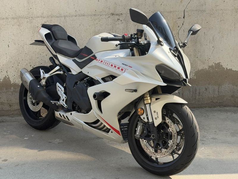 QJMOTOR 赛600