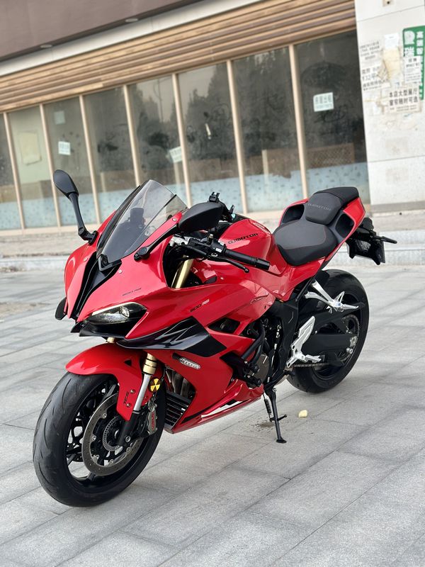 QJMOTOR 赛600