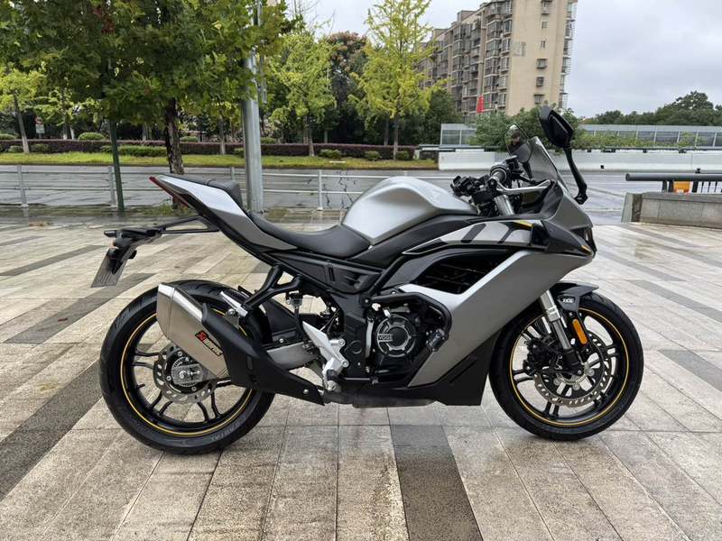 无极 250RR