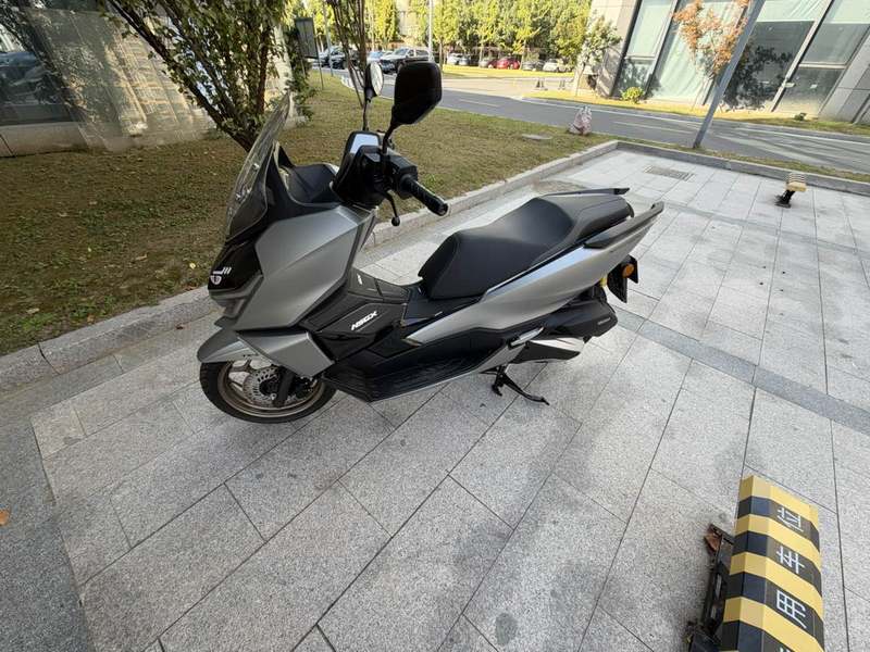 新大洲本田 NS150GX