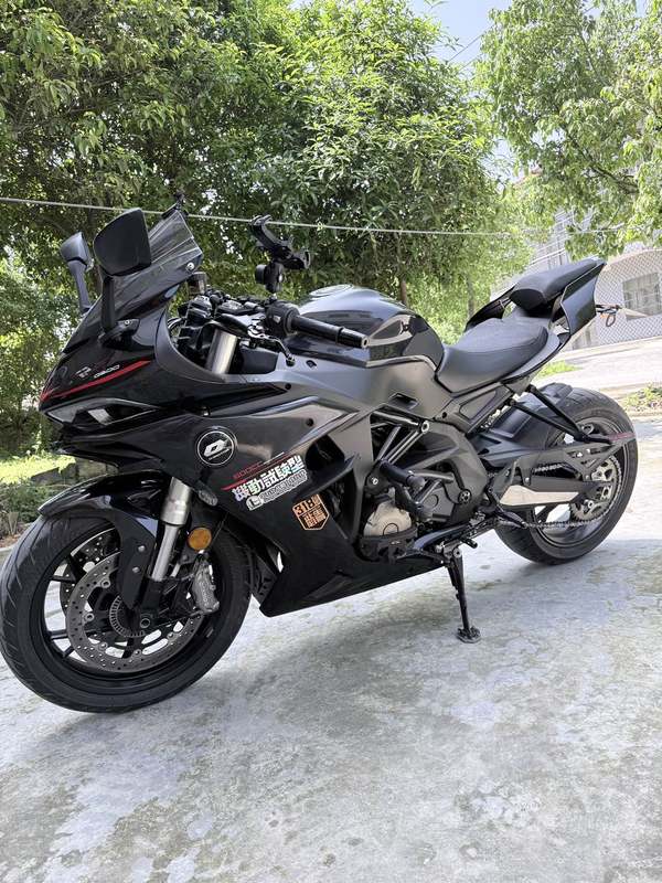 QJMOTOR 赛600