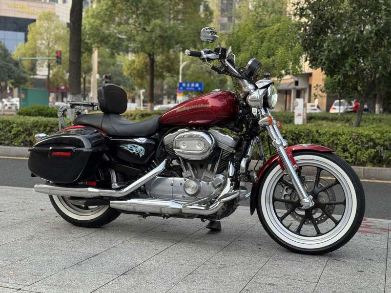 哈雷戴维森 883L SuperLow