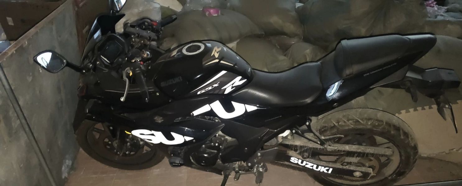 豪爵铃木 GSX250R