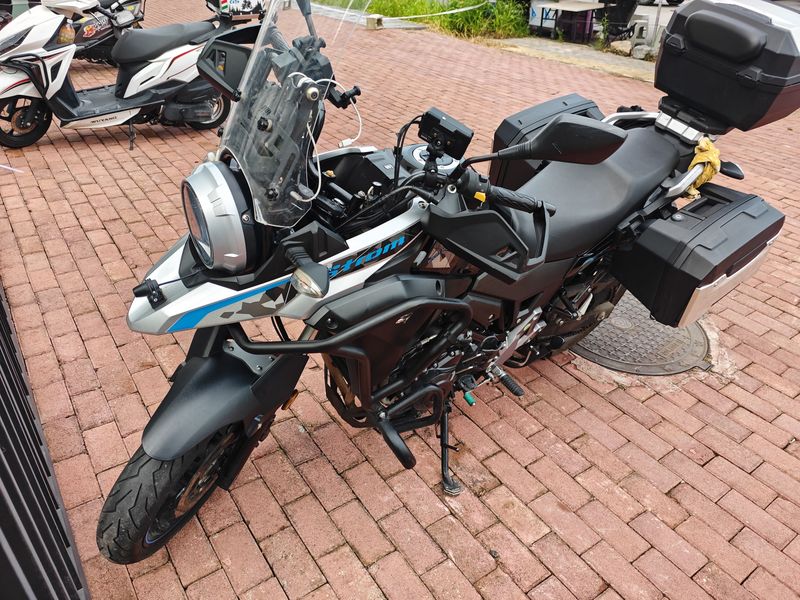 豪爵铃木 DL250