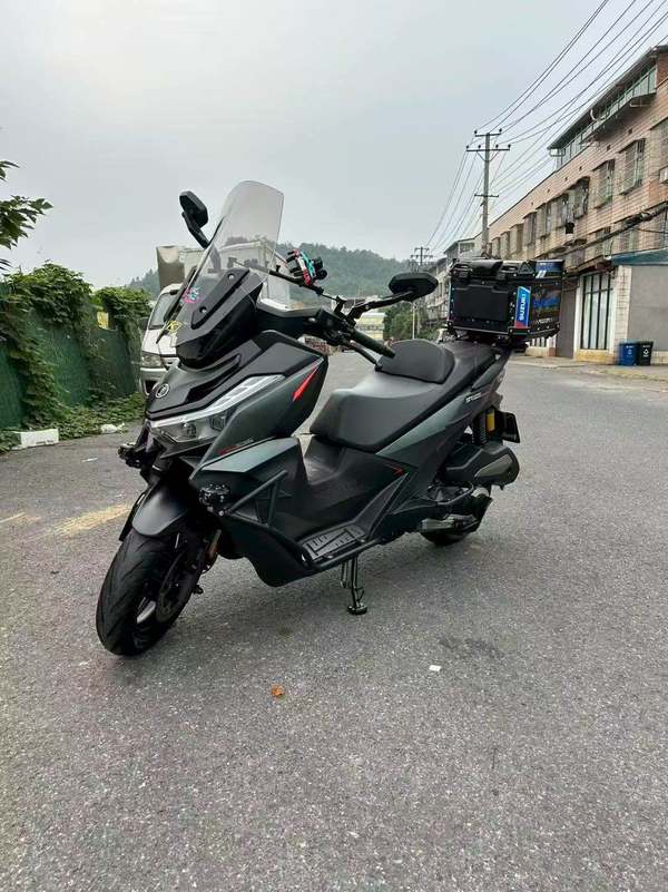 无极 SR250GT
