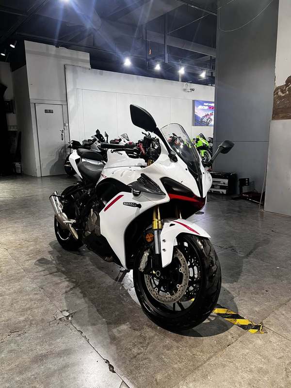 QJMOTOR 赛600