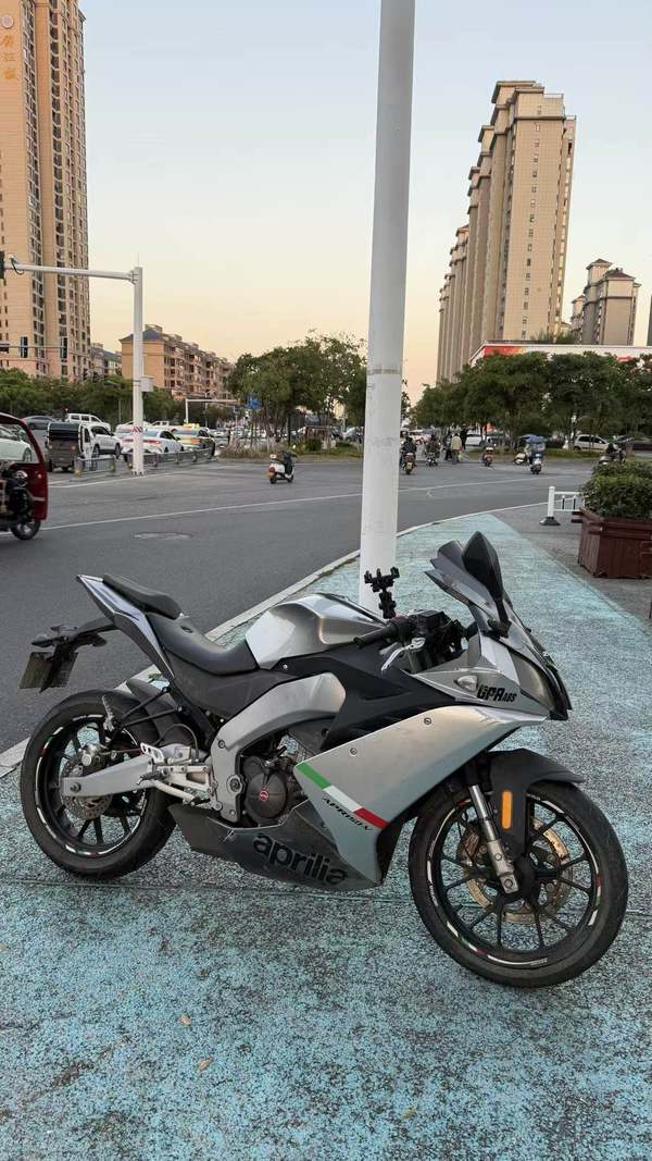 宗申阿普利亚 GPR150R
