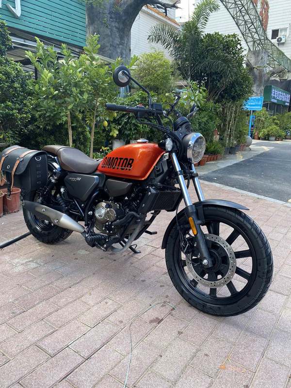QJMOTOR 闪150