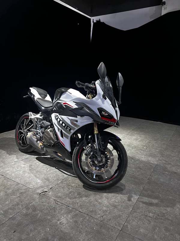 QJMOTOR 赛450