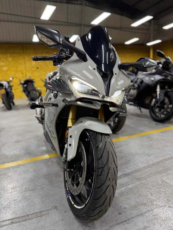 QJMOTOR 赛600