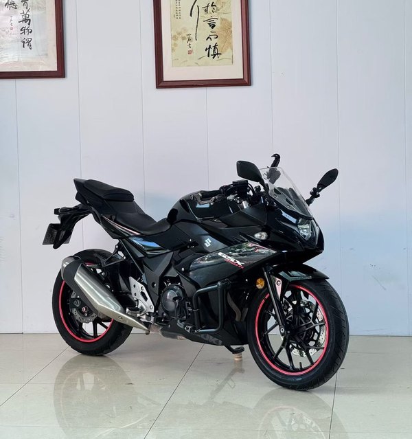 豪爵铃木 GSX250R