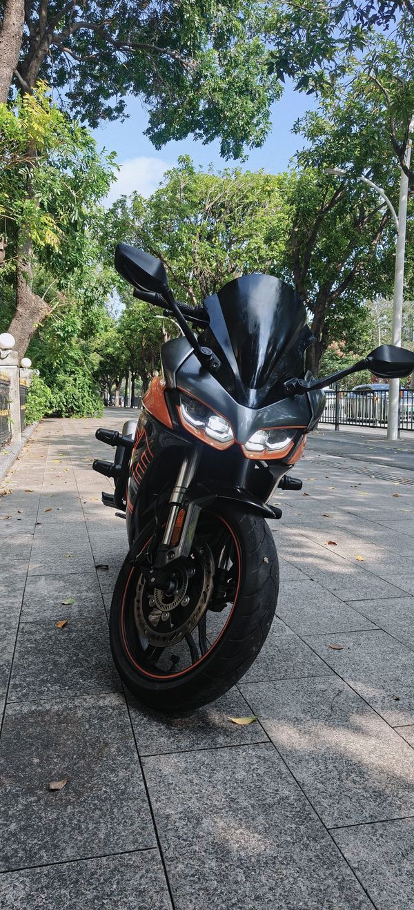 无极 250RR