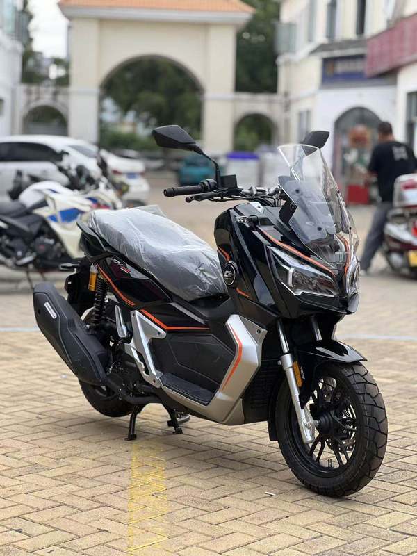QJMOTOR 鸿250ADV