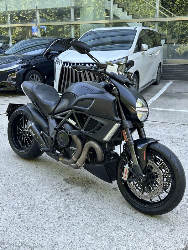 杜卡迪 Diavel 