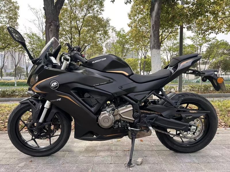 QJMOTOR 赛250