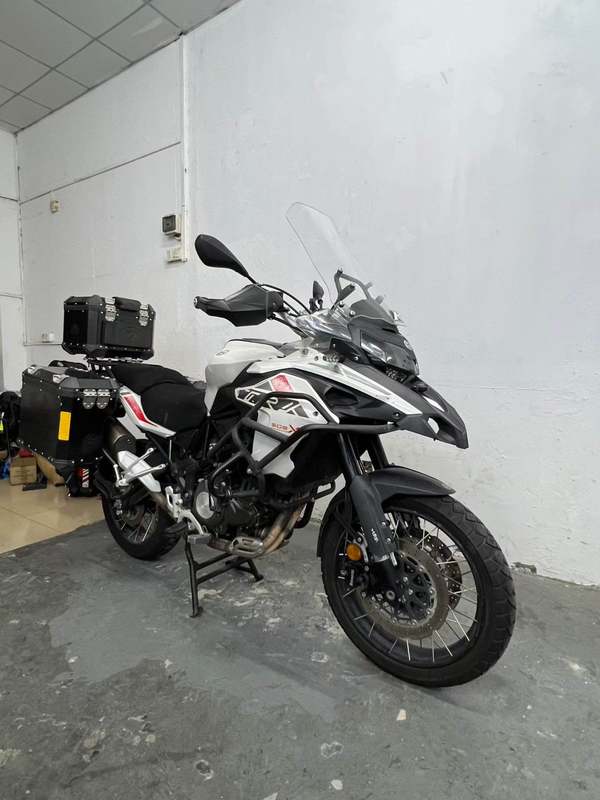贝纳利 金鹏 TRK502
