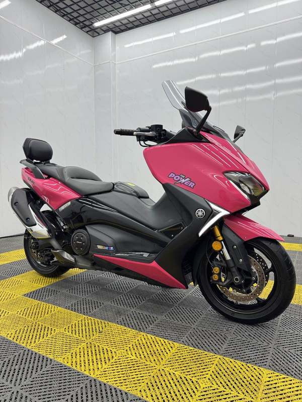 雅马哈 TMAX