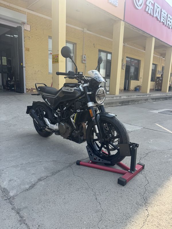 HUSQVARNA 黑箭 401