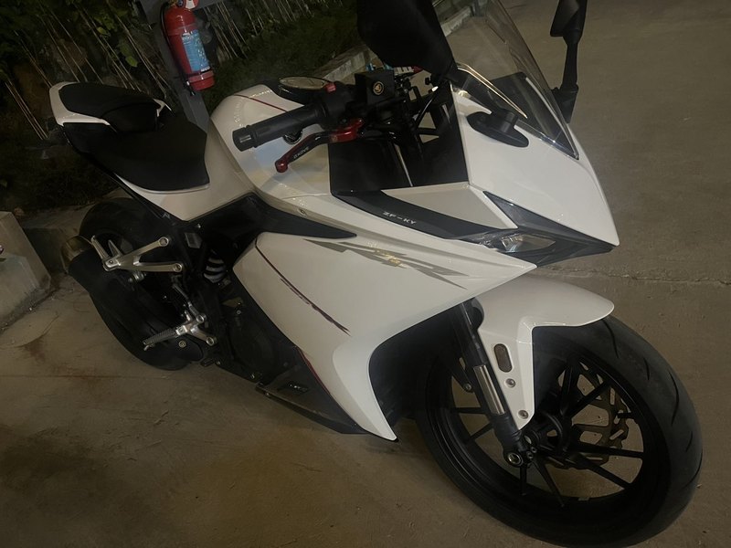 凯越 250RR 刺鸟