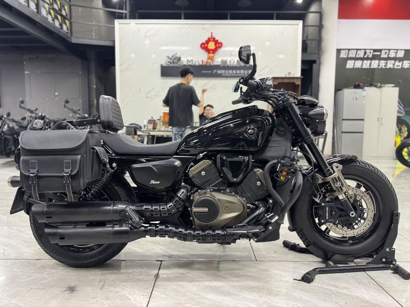 QJMOTOR 闪600