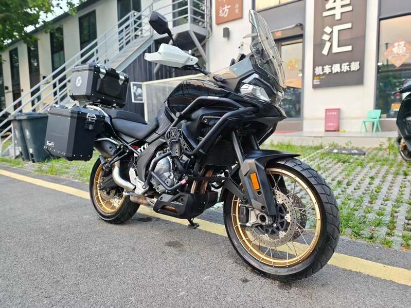 春风 700MT