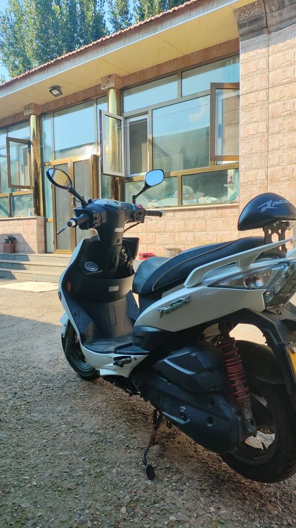 光阳 弯道150