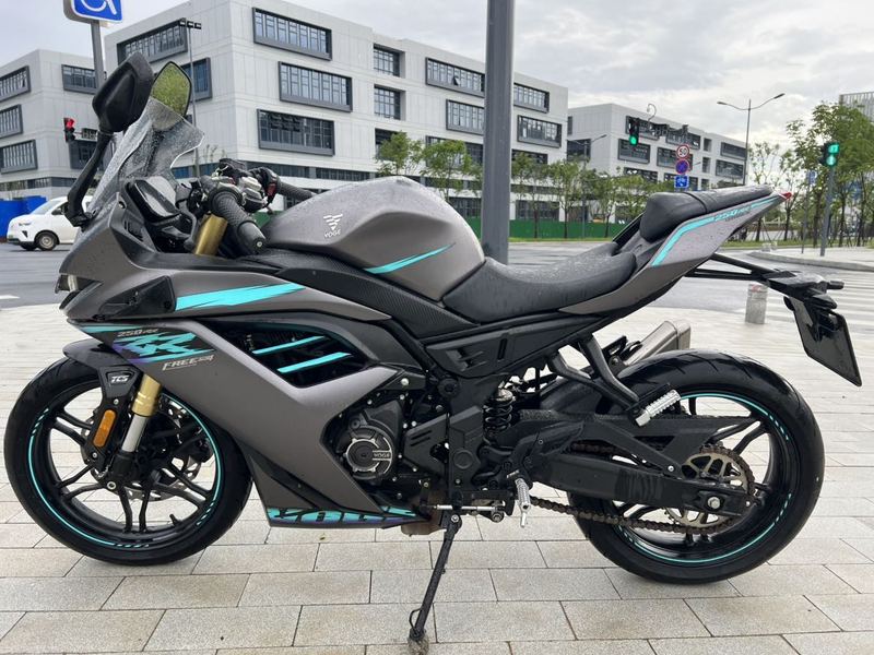 无极 250RR