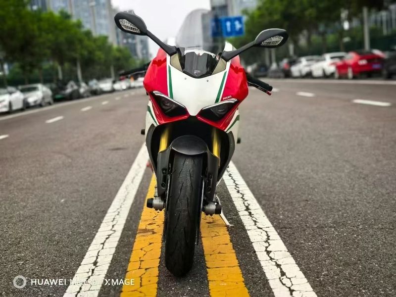 杜卡迪 Panigale V4
