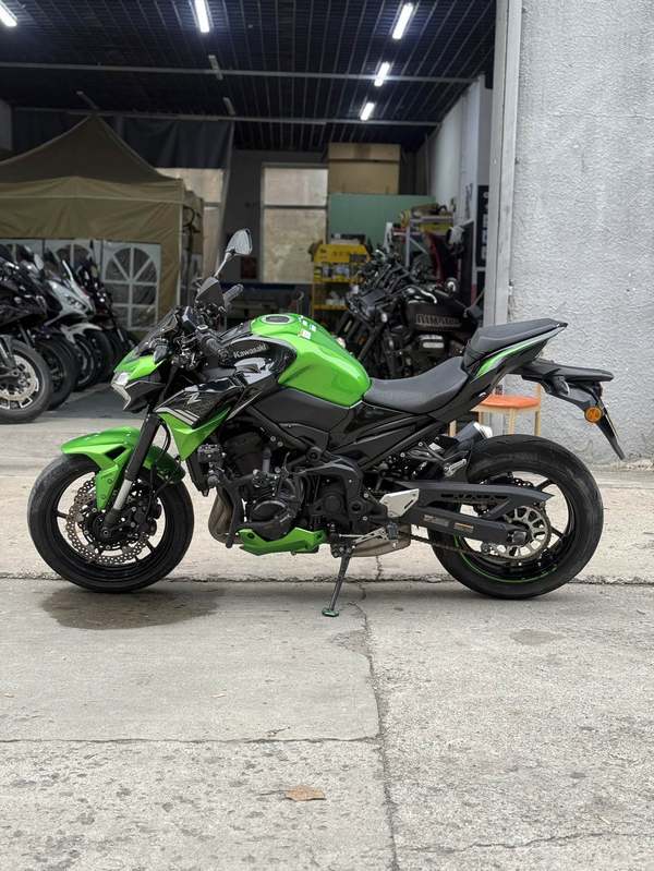 川崎 Z900