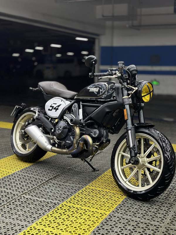 杜卡迪 Scrambler 800