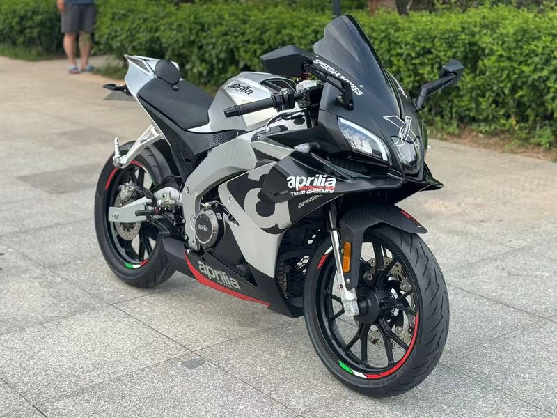 宗申阿普利亚 GPR250R