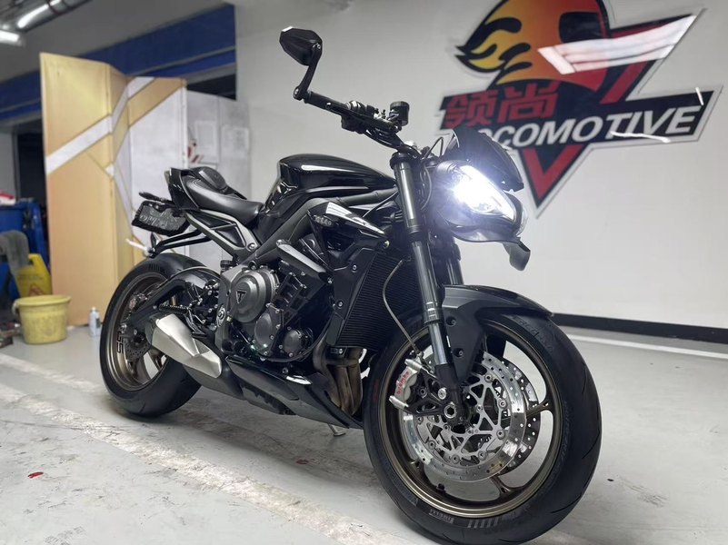 凯旋 Street Triple 765