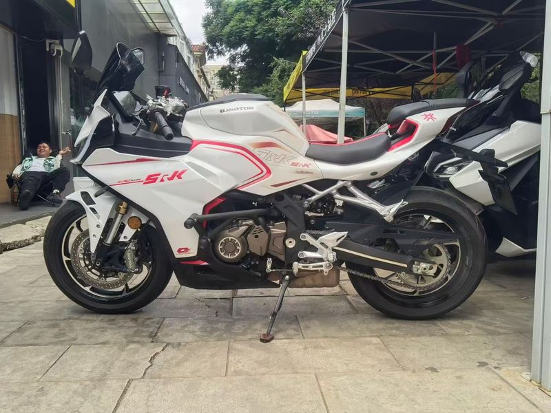 QJMOTOR 赛421