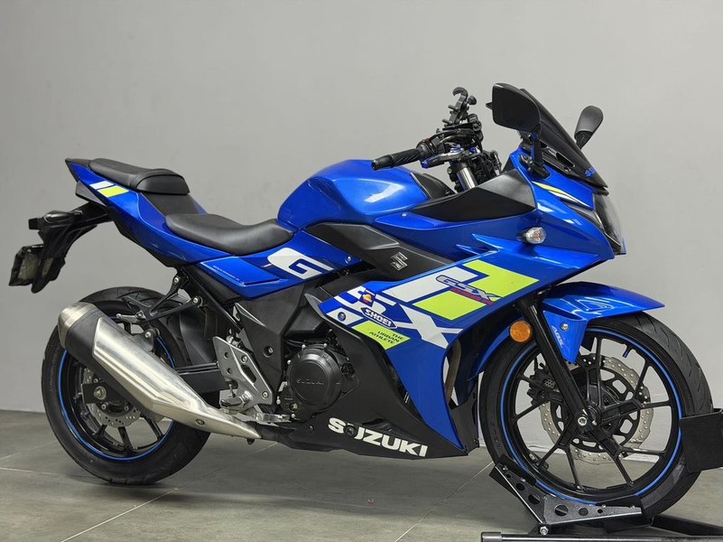豪爵铃木 GSX250R