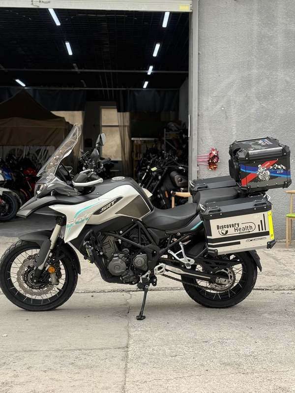 QJMOTOR 骁500