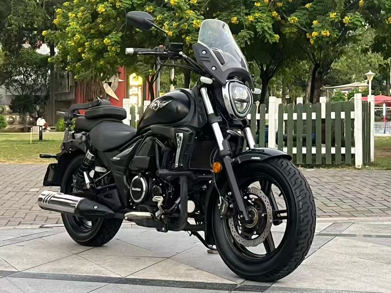 豪爵 TR300
