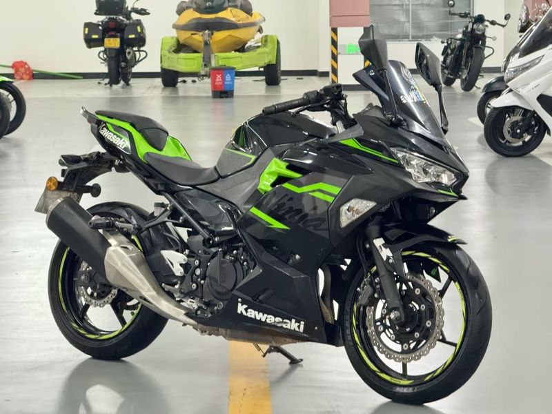 川崎 Ninja 400